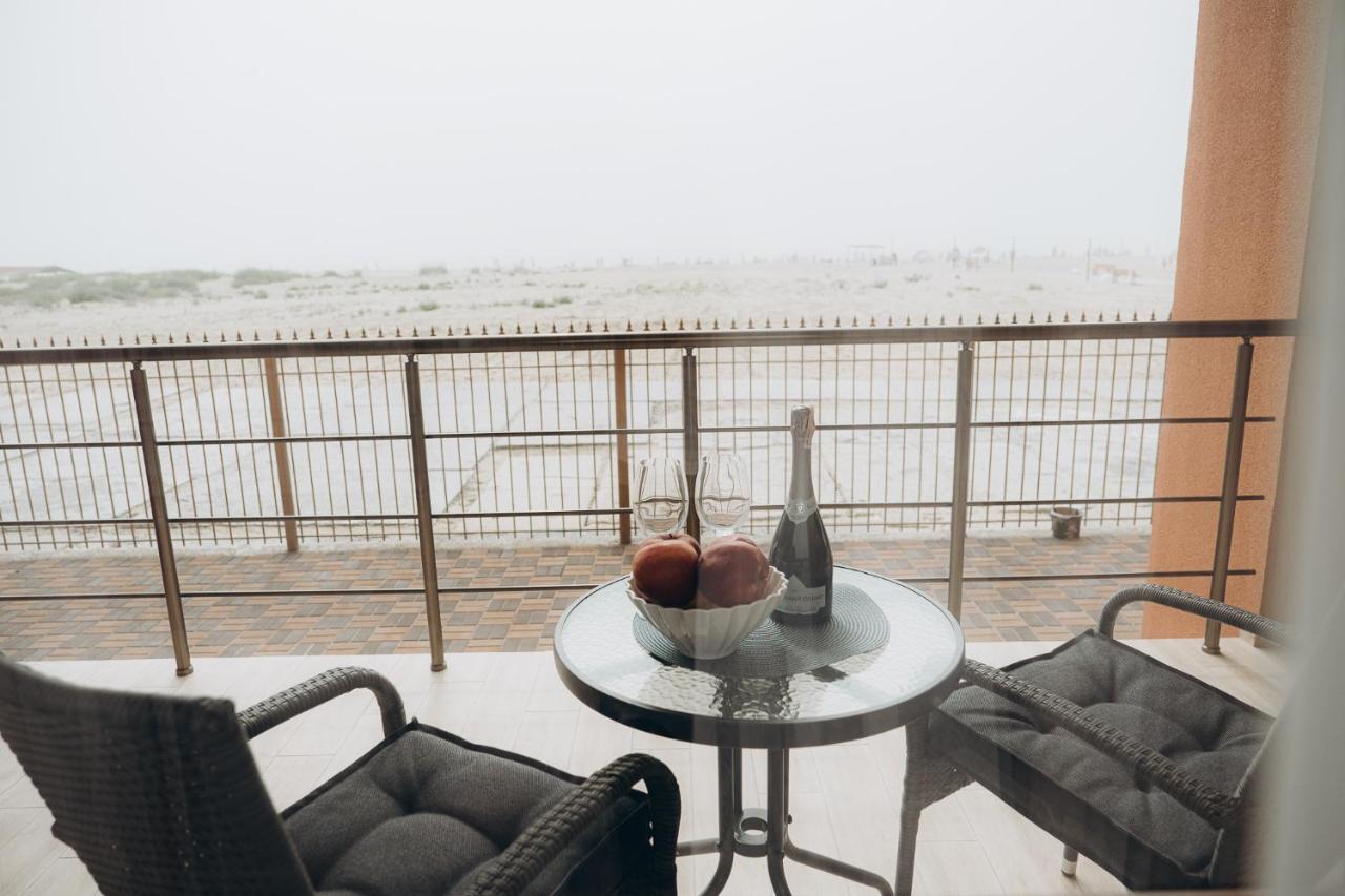 Три Слона Hotel Zatoka Buitenkant foto