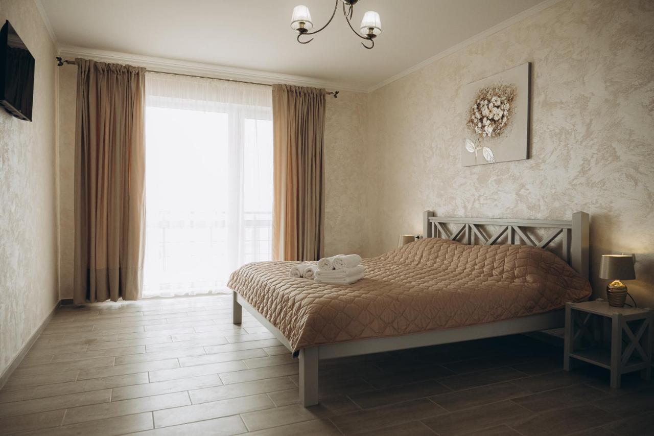 Три Слона Hotel Zatoka Buitenkant foto