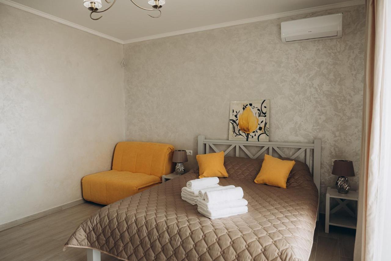 Три Слона Hotel Zatoka Buitenkant foto