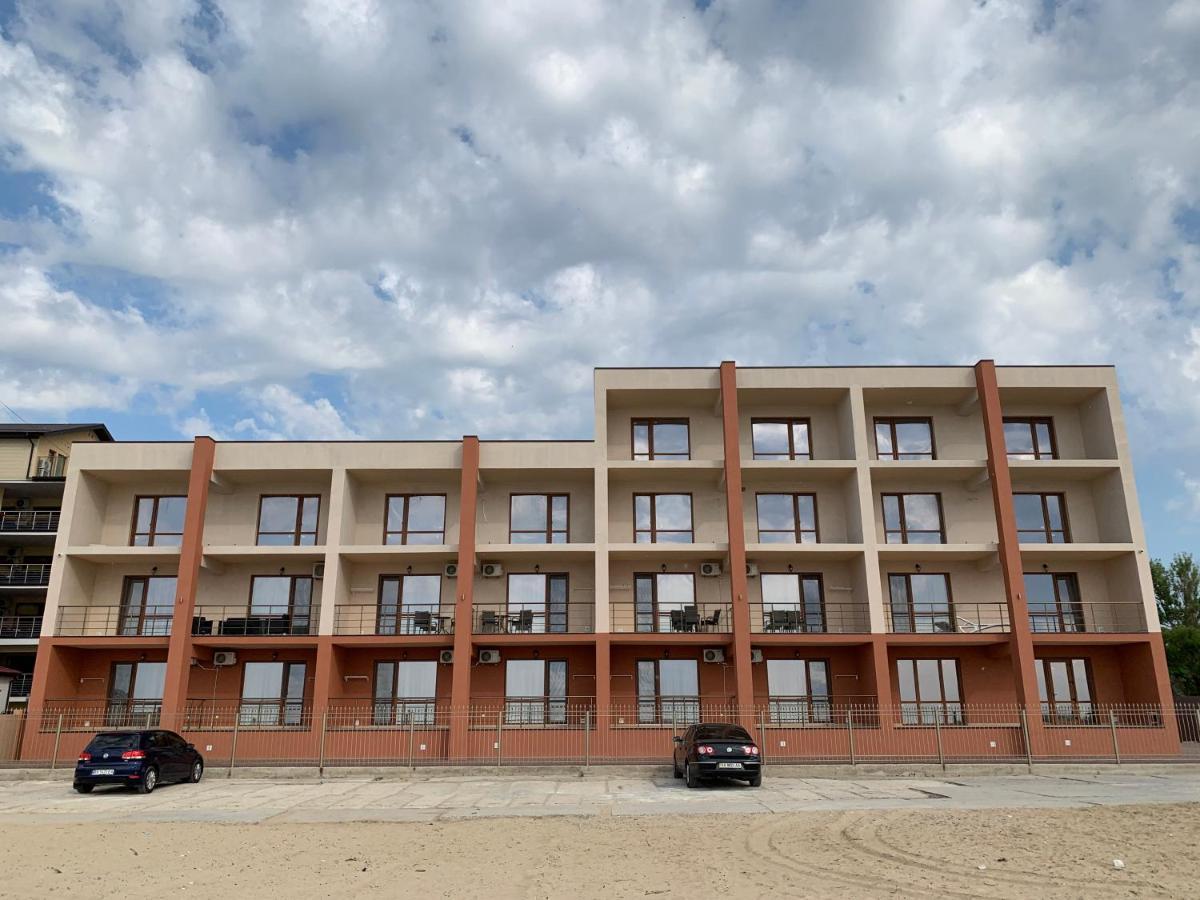 Три Слона Hotel Zatoka Buitenkant foto